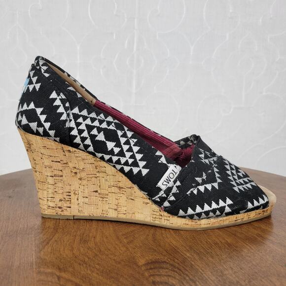 TOMS Reina Tribal Wedge 8 Black White Canvas Peep Toe Cork Heel Slip On Cushion - Picture 5 of 13